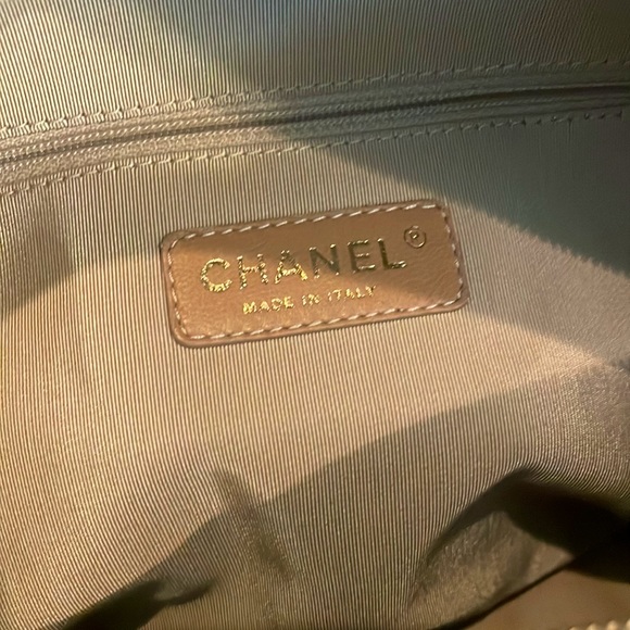 Chanel Caviar Navy Blue & Gold Hardware Stitch Tote Handbag - Picture 10 of 16